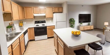 Gateway Apartments in Sioux Falls, SD - Foto de edificio - Building Photo