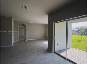 30 SW 1st Pl in Cape Coral, FL - Building Photo - Building Photo