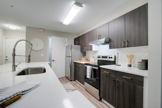 Rocky Creek Apartments in Tampa, FL - Building Photo - Building Photo