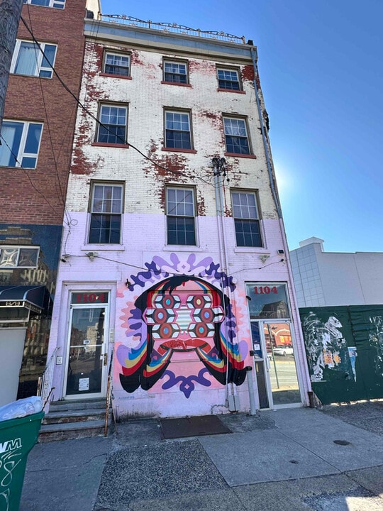 1104 Spring Garden St in Philadelphia, PA - Building Photo