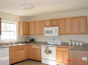 118 Stadiem Dr in New Bern, NC - Building Photo - Building Photo