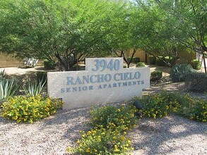 Rancho Cielo in Phoenix, AZ - Foto de edificio - Building Photo