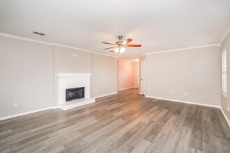 2931 Volturno Dr in Grand Prairie, TX - Foto de edificio - Building Photo