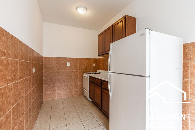 property at 2712 N Milwaukee Ave