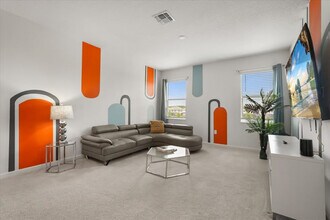 301 Ballo Dr in Kissimmee, FL - Building Photo - Building Photo