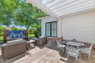 4202 N 64th St in Scottsdale, AZ - Foto de edificio - Building Photo