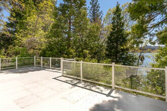 244 John Muir Rd in Lake Arrowhead, CA - Building Photo - Building Photo