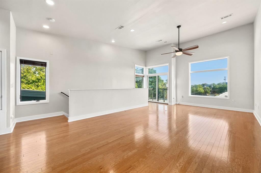1702 S Lamar Blvd in Austin, TX - Building Photo