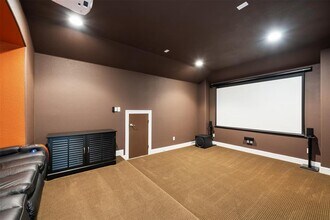 8606 Evelina Trail in Austin, TX - Foto de edificio - Building Photo