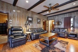 137 Lakeview Ave in Ringwood, NJ - Building Photo - Building Photo