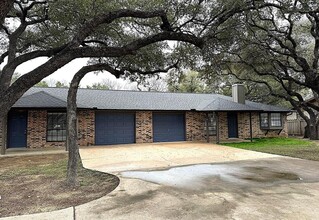 504 Algerita Dr in Georgetown, TX - Building Photo - Building Photo