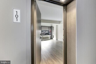 1825 T St NW in Washington, DC - Building Photo - Building Photo