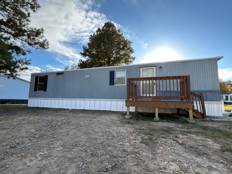 8751 School St in Rocky Mount, NC - Building Photo