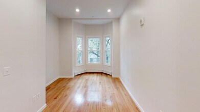 130 Putnam St, Unit 2 in Boston, MA - Building Photo - Building Photo