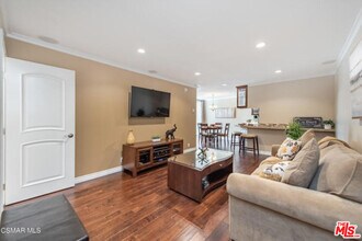 525 N Sycamore Ave in Los Angeles, CA - Building Photo - Building Photo