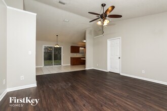 2007 Juniper Dr in Edgewater, FL - Foto de edificio - Building Photo