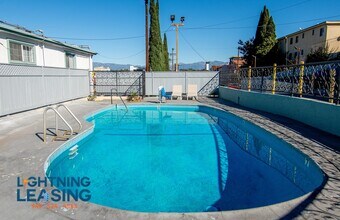 2023 W 3rd St in Los Angeles, CA - Building Photo - Building Photo