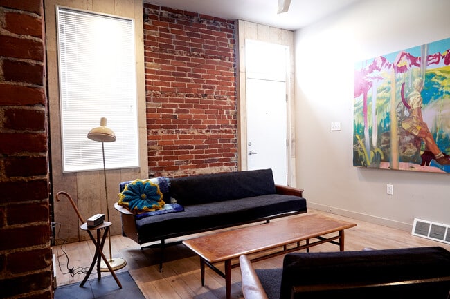 property at 3343 Ligonier St