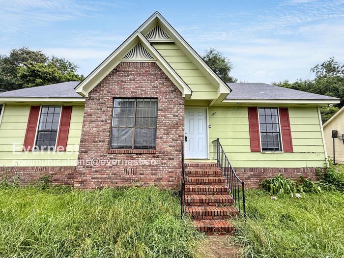 8021 Marsh Mountain Rd in Pinson, AL - Building Photo