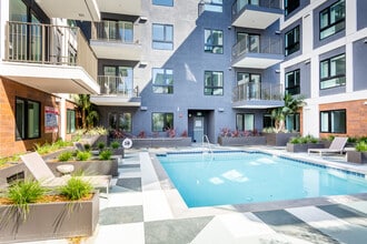 The Harper in Los Angeles, CA - Building Photo - Building Photo