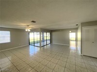 832 SE 5th Pl in Cape Coral, FL - Building Photo - Building Photo