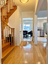 829 Escobar Crescent in Mississauga, ON - Building Photo - Building Photo