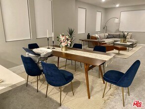 713 Daniel Freeman Cir in Inglewood, CA - Building Photo - Building Photo