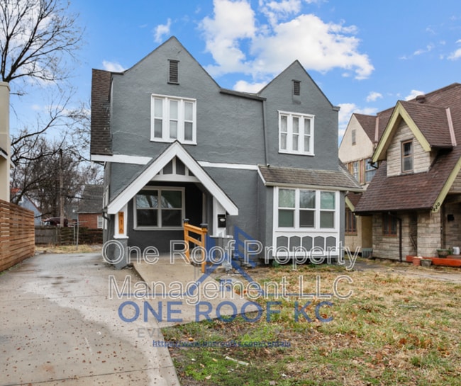 416 N Elmwood Ave