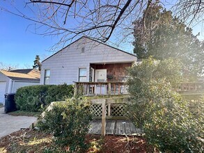 2144 NW 36th St in Oklahoma City, OK - Building Photo - Building Photo