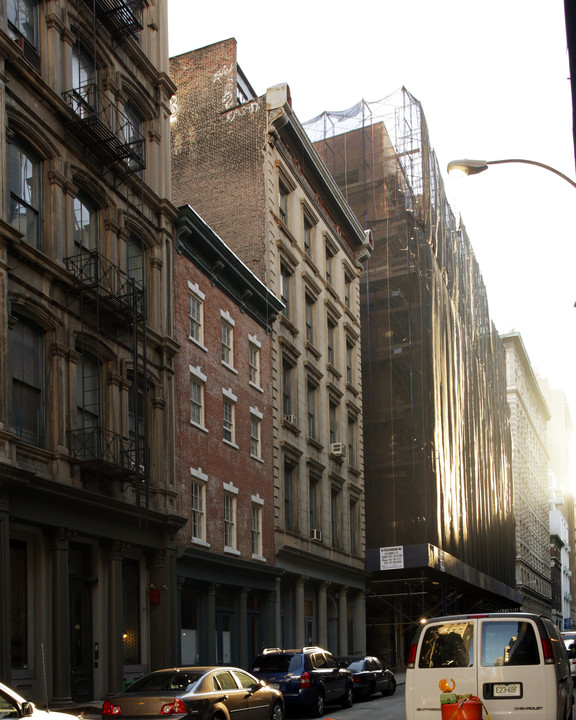 70-72 Franklin St in New York, NY - Building Photo