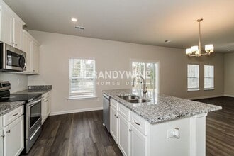 573 Glenmanor Dr in Irmo, SC - Building Photo - Building Photo