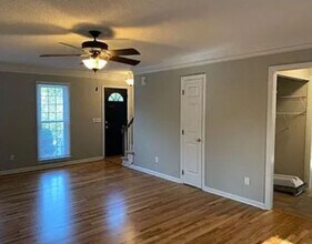 108 Cranewater Dr in Columbia, SC - Foto de edificio - Building Photo