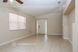 7300 W 34th Ct in Hialeah, FL - Building Photo - Building Photo