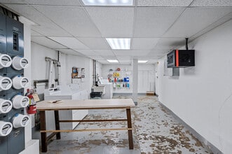 1705 Stevens Ave, Unit 101 in Minneapolis, MN - Building Photo - Building Photo