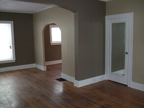 201 Fuller Ave NE in Grand Rapids, MI - Building Photo - Building Photo