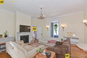 139 Hillside St in Boston, MA - Building Photo - Building Photo