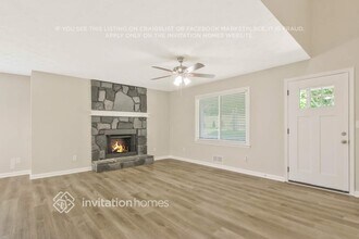 64 Stacey Dr in Dallas, GA - Foto de edificio - Building Photo