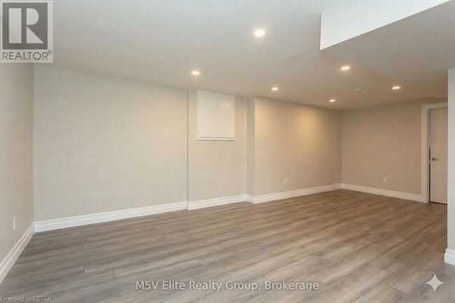 811 Nixon Ave in London, ON - Building Photo - Building Photo