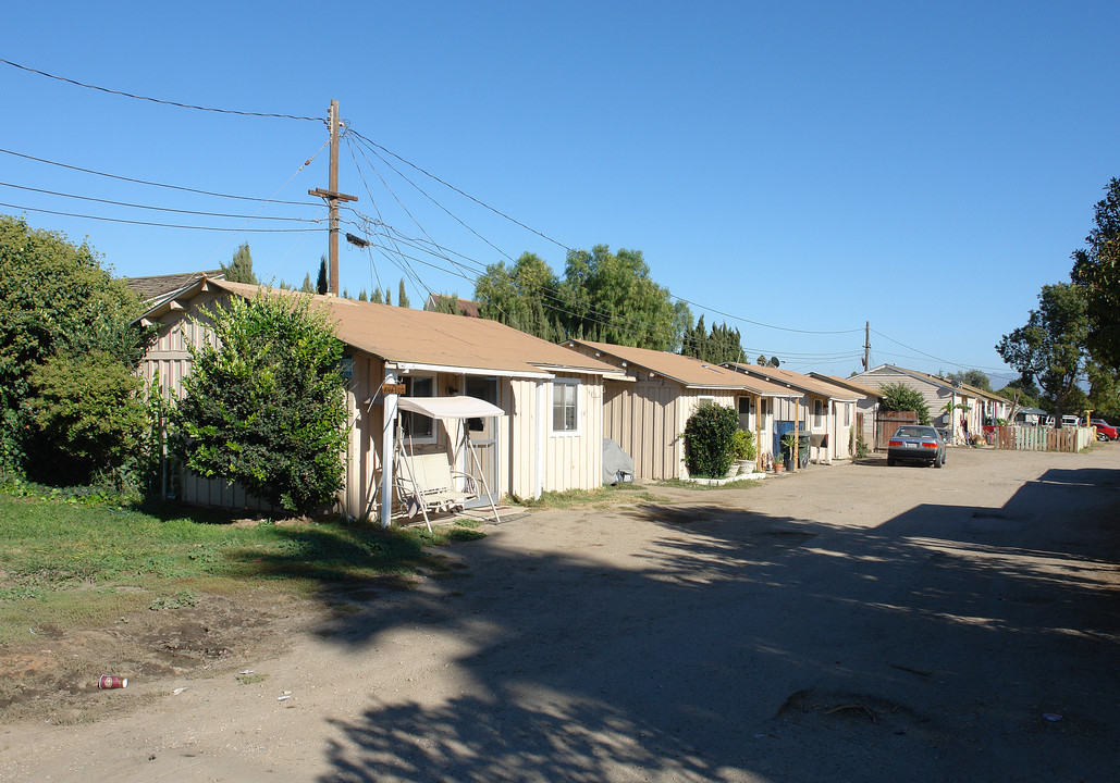 3602 Santa Clara Ave in Oxnard, CA - Foto de edificio