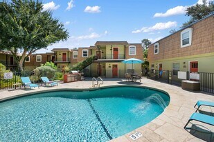 1500 East Side Dr in Austin, TX - Building Photo