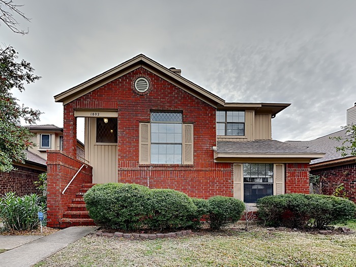 1802 Cordova Dr in Mesquite, TX - Building Photo