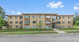 424 N English St in St. Paul, MN - Building Photo