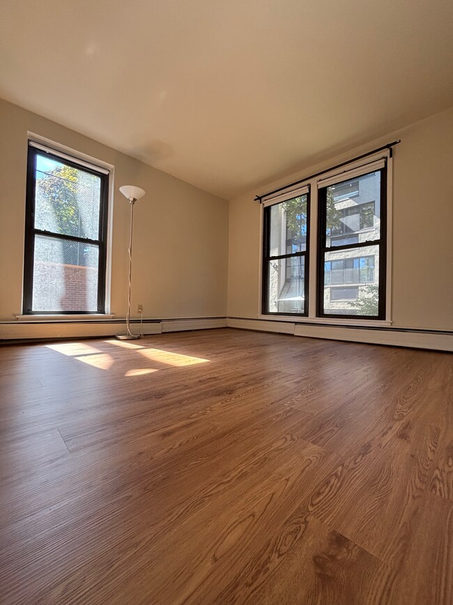 property at 10 Juniper St