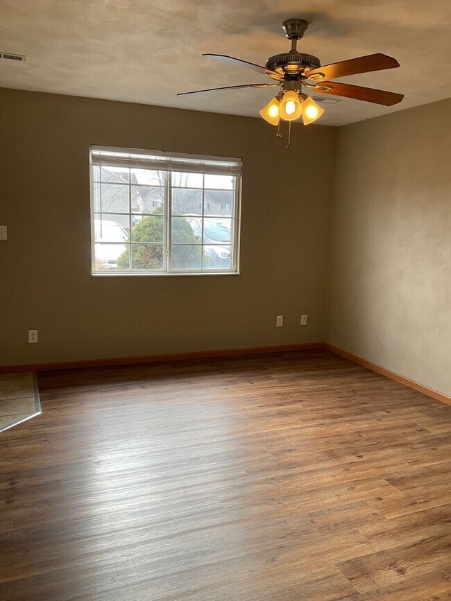 139 Northtowne St in Lebanon, IL - Building Photo - Building Photo