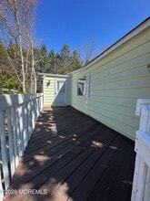 16 Maplewood Dr in Jackson Township, NJ - Building Photo - Building Photo