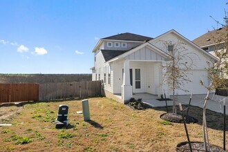 408 Black Opal Dr in Jarrell, TX - Building Photo - Building Photo