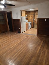 156 Main St, Unit 1F in Manchester, CT - Foto de edificio - Building Photo