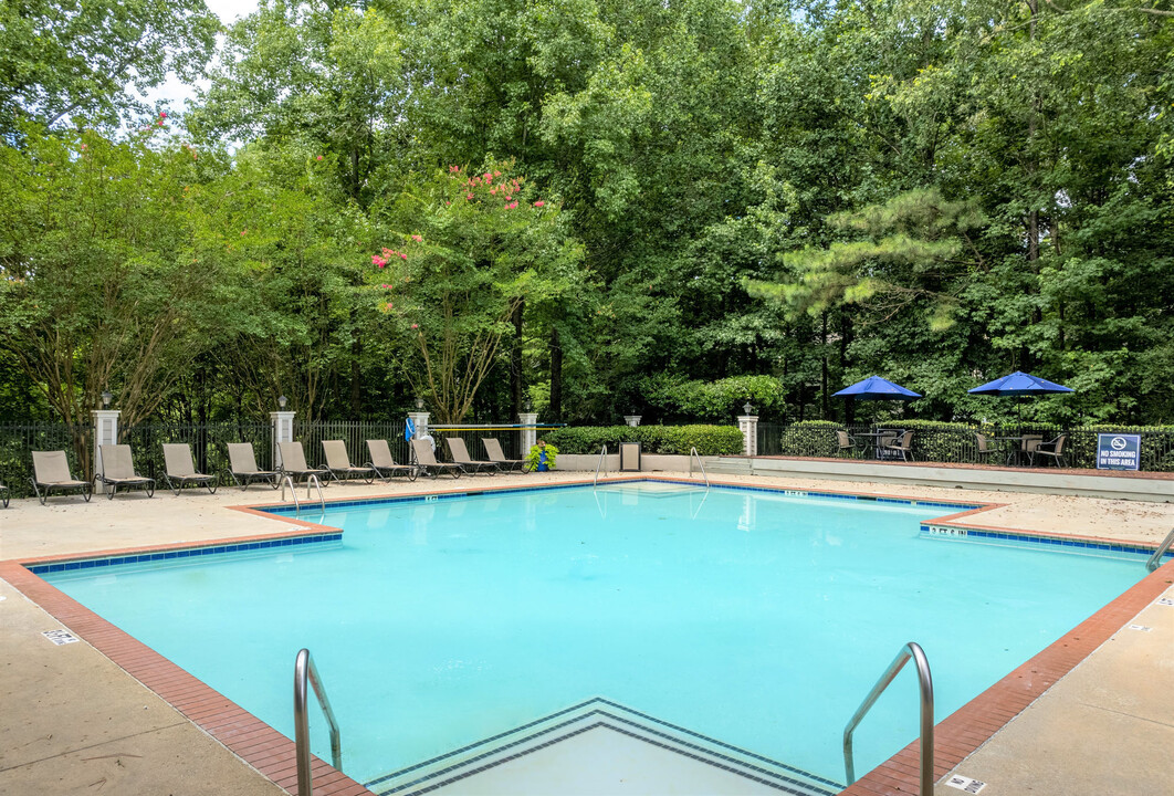 Lake Crossing Apartment Homes in Austell, GA - Foto de edificio