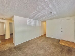 10th2354 (MK-KS) in Loveland, CO - Building Photo - Interior Photo