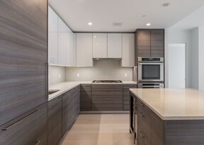 1 Franklin St, Unit 3107 in Boston, MA - Building Photo